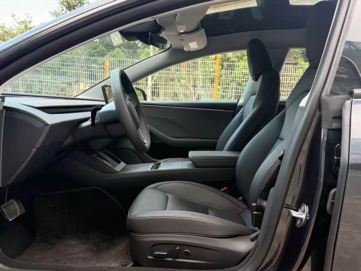 Tesla Model 3, 2025 — фото 6 из 9
