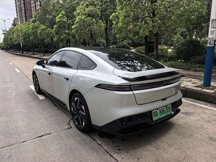 Dongfeng Yipai eπ 007, 2024 — фото 8 из 9