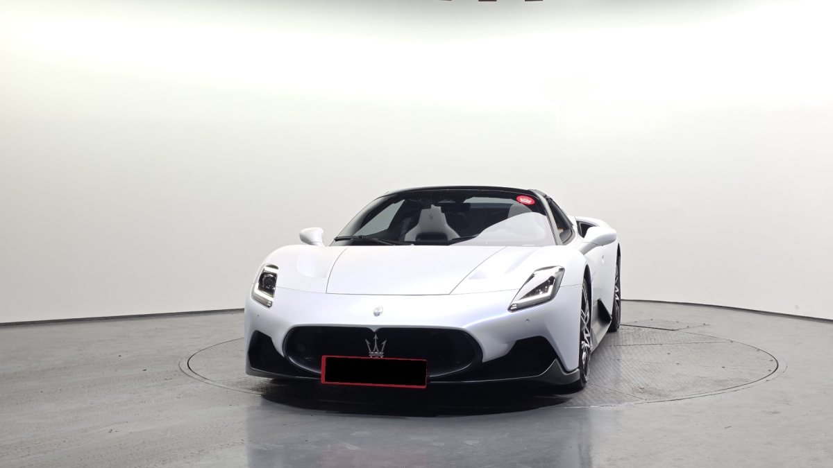 Maserati MC20, 2023 — фото 3 из 12