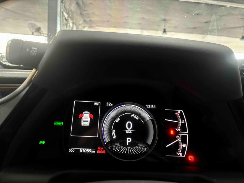 Lexus ES, 2023 — фото 10 из 12