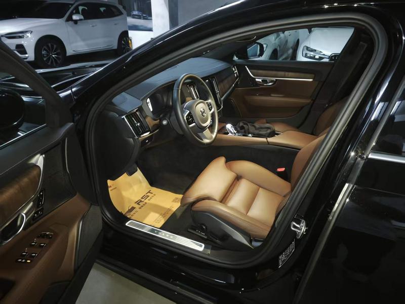 Volvo S90, 2025 — фото 8 из 10