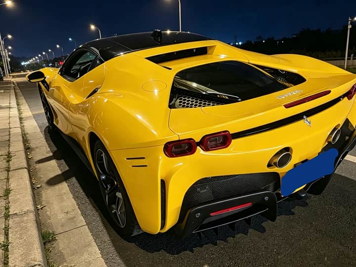 Ferrari SF90, 2021 — фото 7 из 7