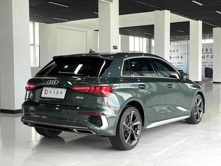 Audi A3, 2023 — фото 6 из 9