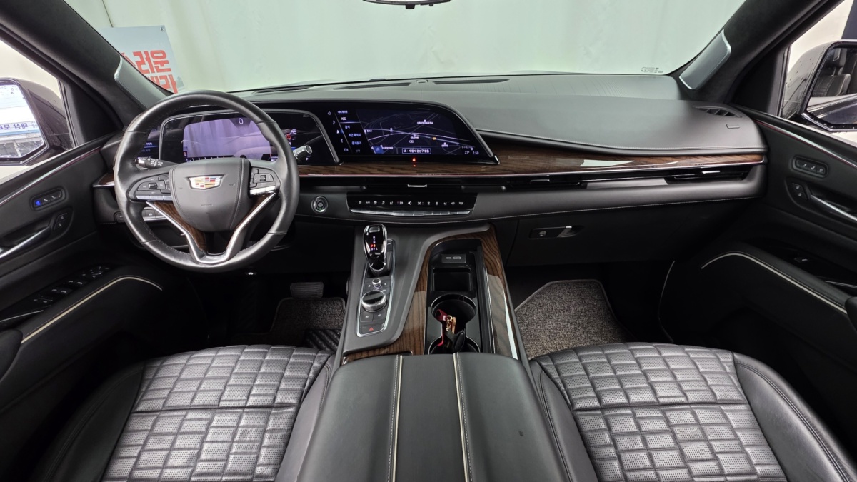 Cadillac Escalade, 2022 — фото 6 из 12