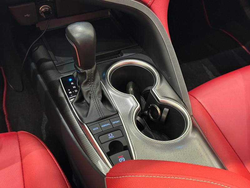 Toyota Camry, 2021 — фото 9 из 12