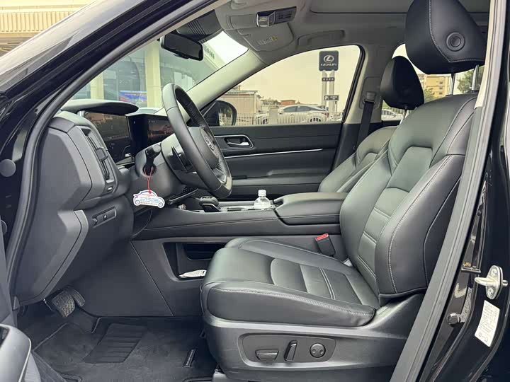 Nissan Pathfinder, 2024 — фото 9 из 9