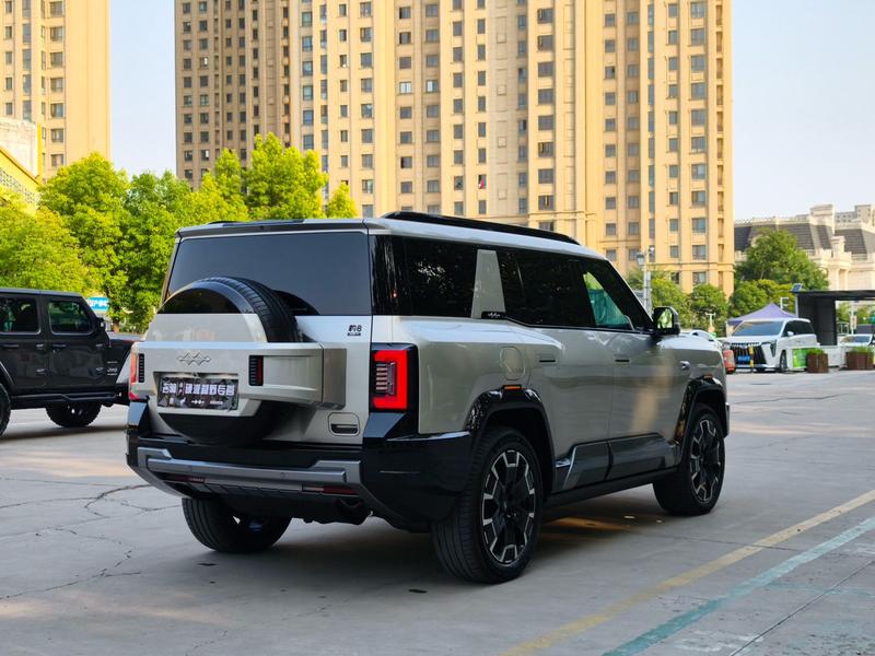 BYD FangChengBao Leopard 8, 2025 — фото 6 из 10