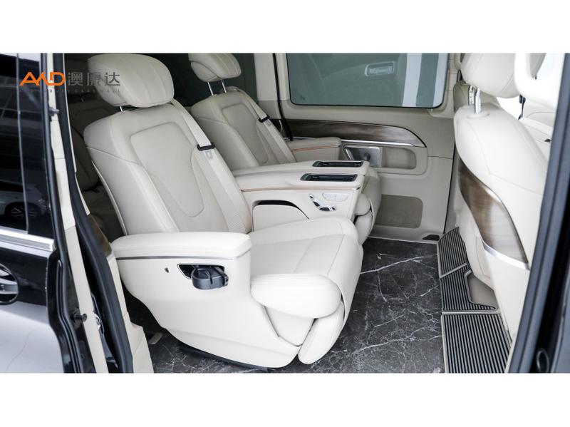 Mercedes-Benz V-Class, 2024 — фото 6 из 10