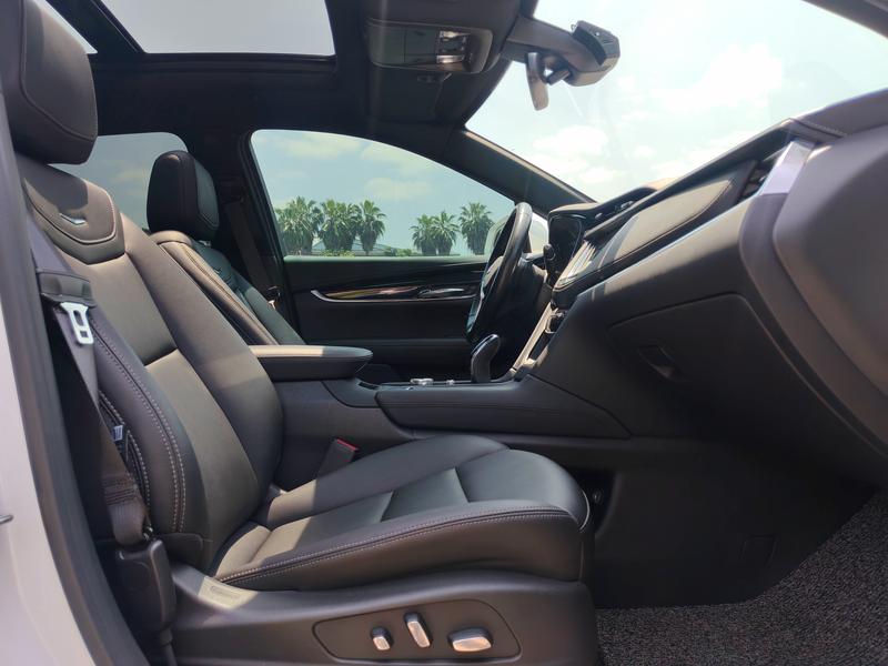 Cadillac XT5, 2022 — фото 9 из 11