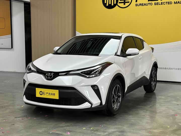 Toyota C-HR, 2022 — купить в Иванове под ключ