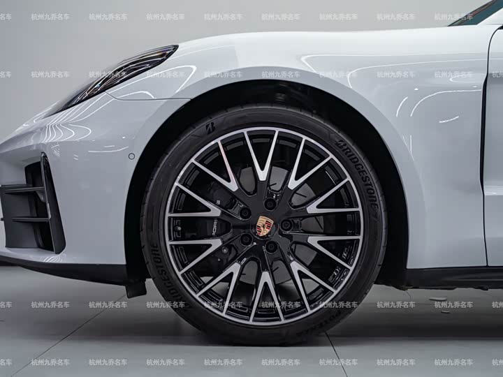 Porsche Panamera, 2025 — фото 9 из 9