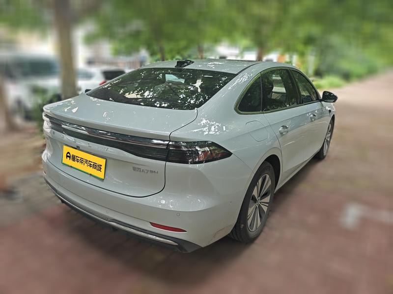 Geely Galaxy A7, 2025 — фото 2 из 12