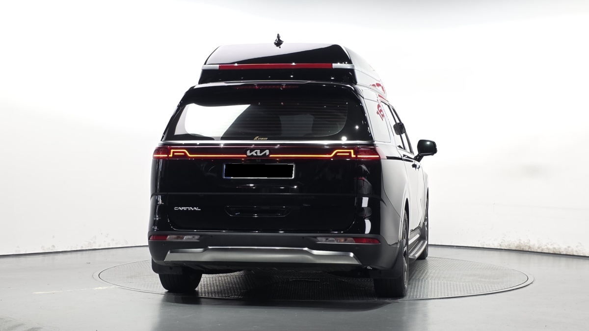 Kia Carnival, 2023 — фото 4 из 12