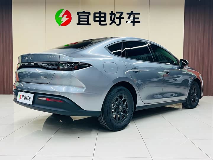 BYD Seal 05 DM-i Hybrid, 2025 — фото 5 из 9