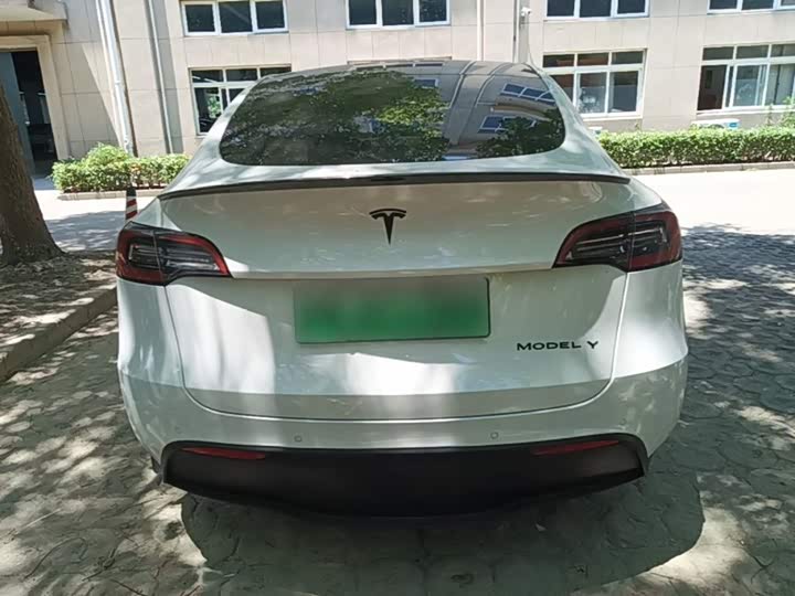 Tesla Model Y, 2022 — фото 6 из 9