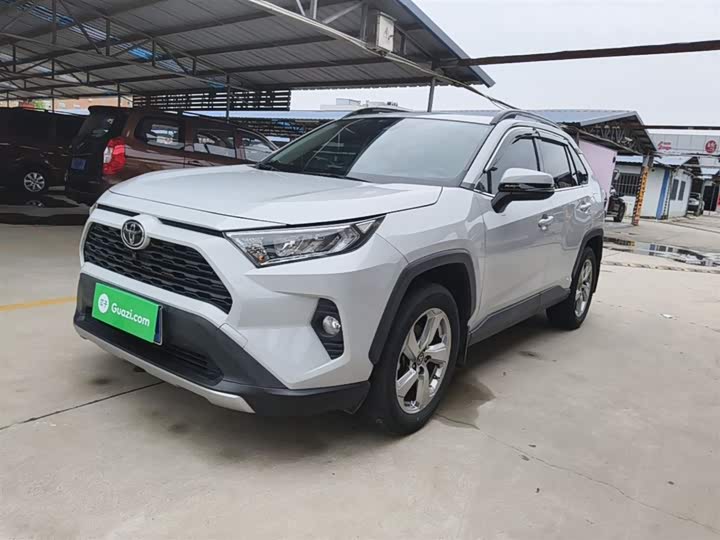 Toyota RAV4, 2021 — купить в Иванове под ключ