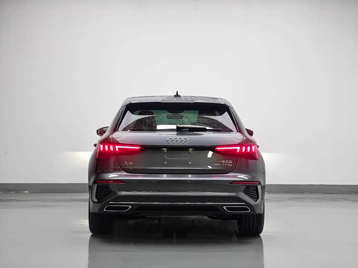 Audi A3, 2023 — фото 5 из 9