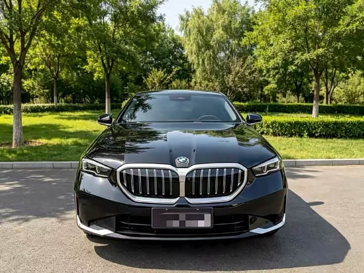 BMW 5 Series, 2026 — купить в Казани под ключ