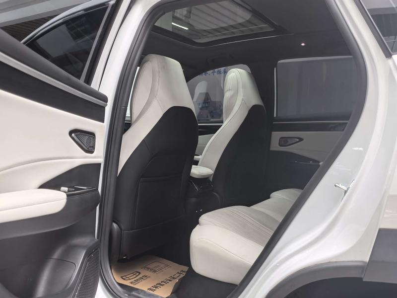 Geely Galaxy L7, 2024 — фото 12 из 12
