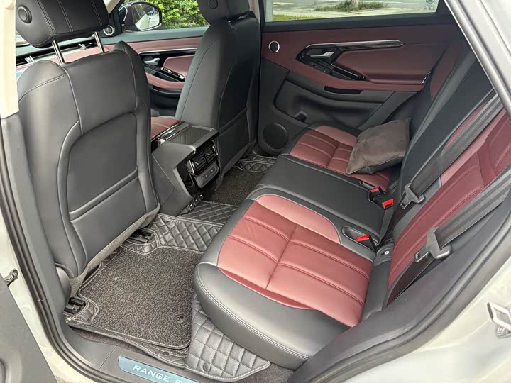 Land Rover Range Rover Evoque L Hybrid, 2022 — фото 5 из 9