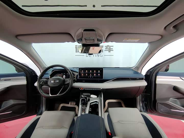 Geely Preface, 2022 — фото 9 из 12