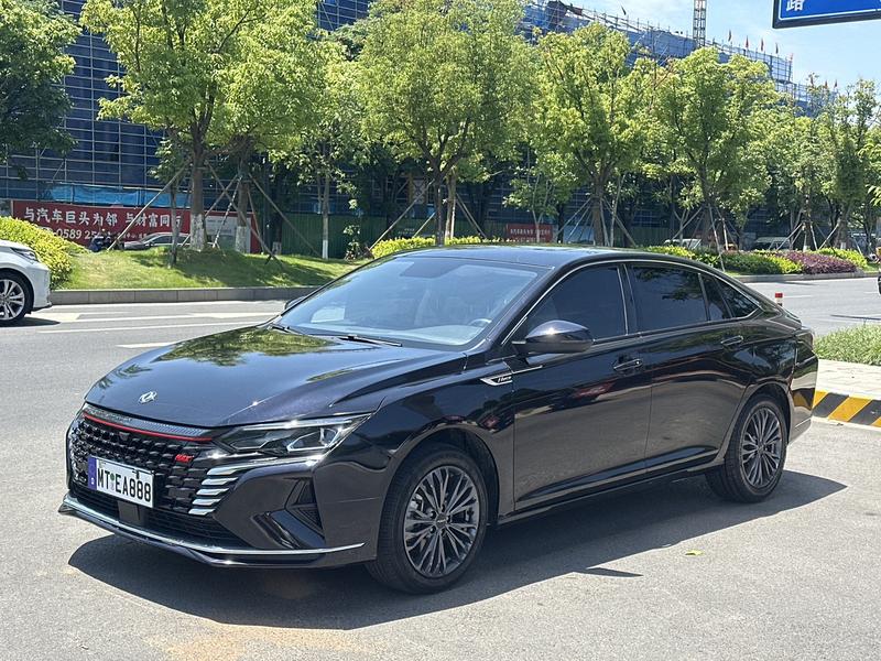Dongfeng Aeolus Yixuan Max, 2022 — купить в Москве под ключ