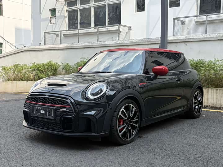 Mini Mini JCW, 2022 — купить в Курске под ключ