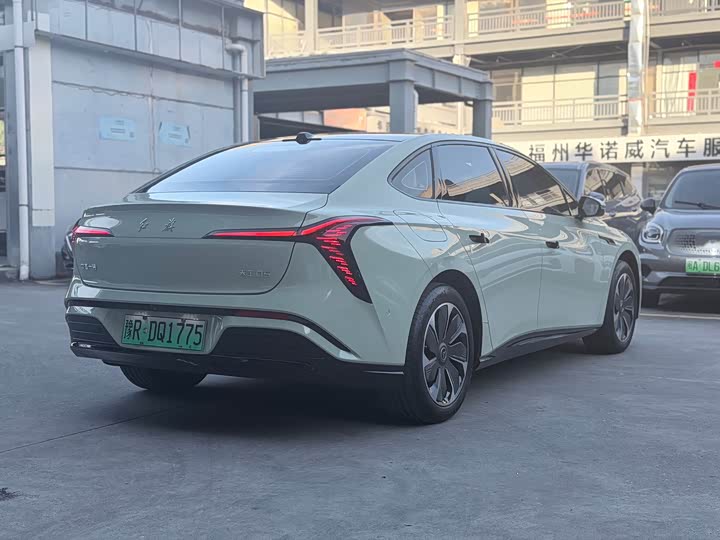 Hongqi EH5 (Tiangong 05), 2025 — фото 6 из 9