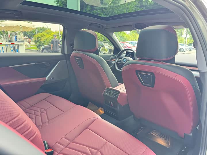 BMW i5, 2024 — фото 9 из 9