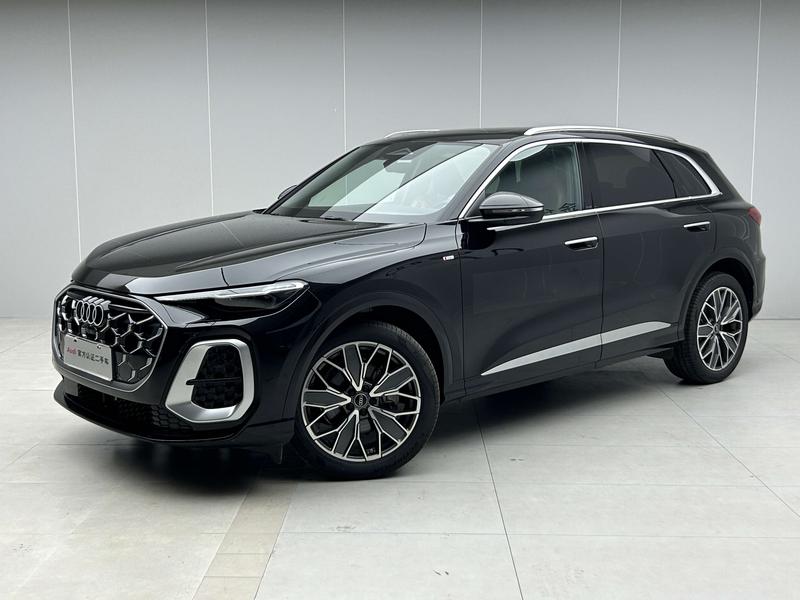 Audi Q5L, 2025 — купить в Владимире под ключ