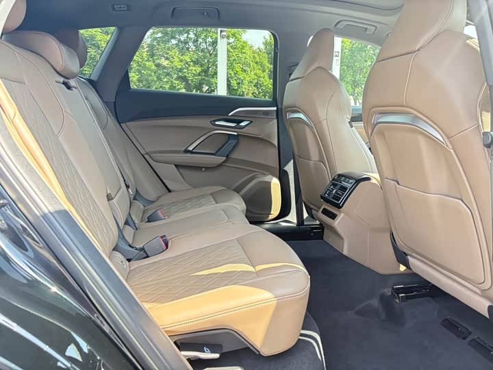 Audi Q5L, 2025 — фото 9 из 9