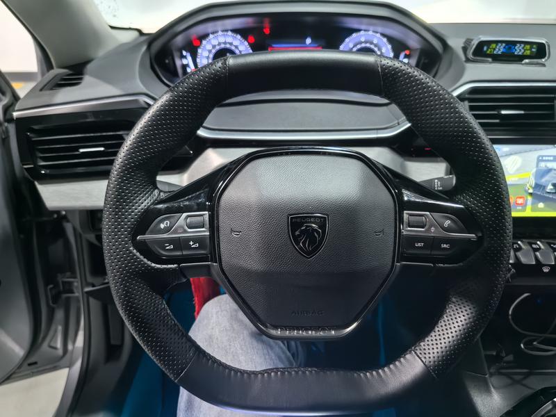 Peugeot 408, 2024 — фото 7 из 12