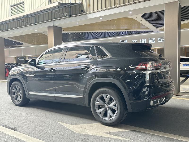 Volkswagen Teramont Pro, 2025 — фото 4 из 10