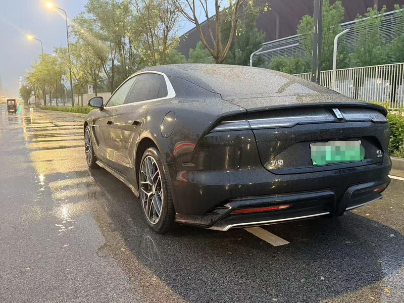 BYD Yangwang U7, 2025 — фото 4 из 12