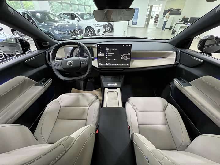 Volvo XC70 Hybrid, 2025 — фото 9 из 9