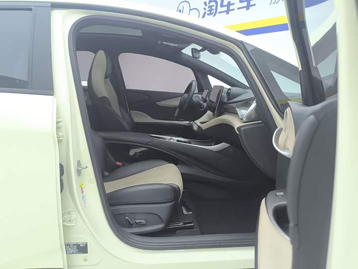 BYD Dolphin, 2023 — фото 8 из 9