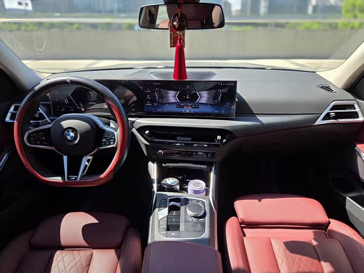BMW 3 Series, 2025 — фото 8 из 9