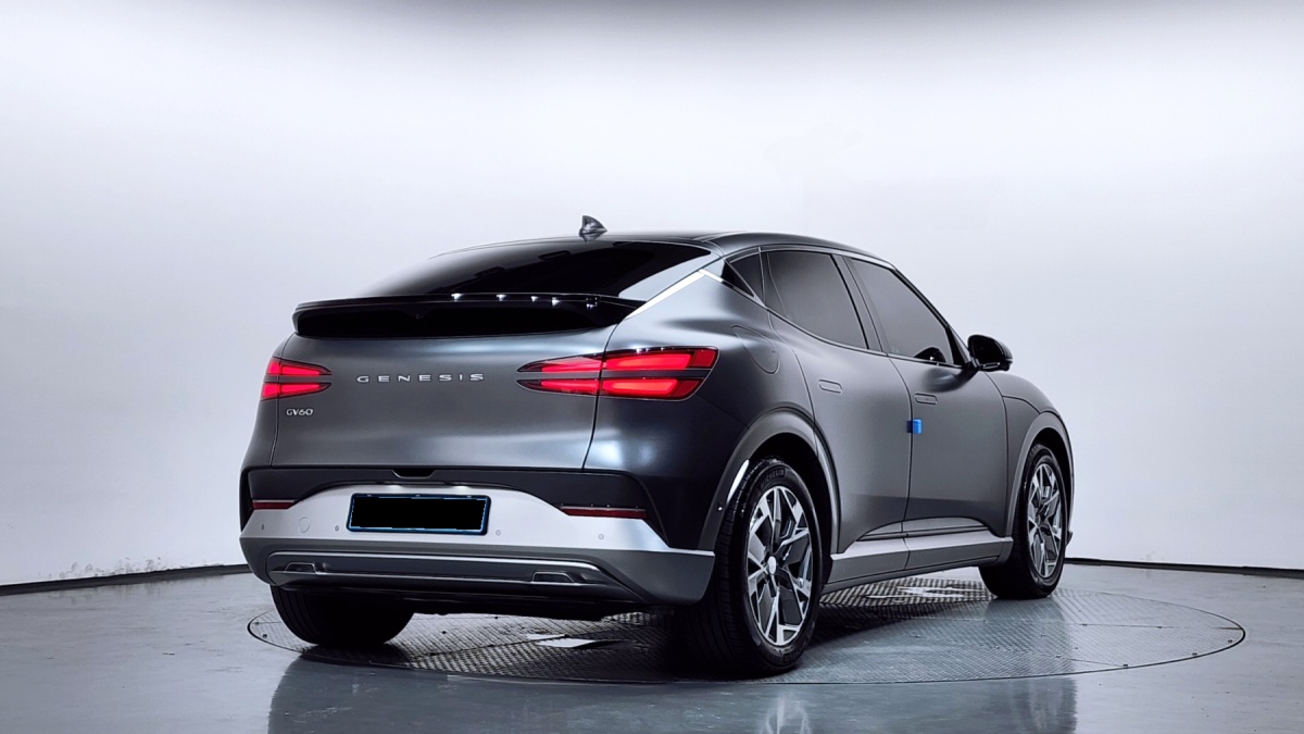 Genesis GV60, 2021 — фото 2 из 12