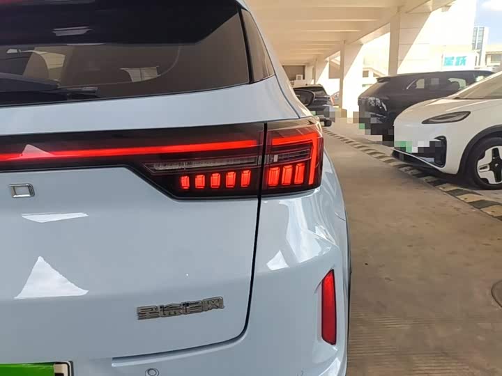 Exeed LX C-DM Hybrid, 2023 — фото 8 из 9