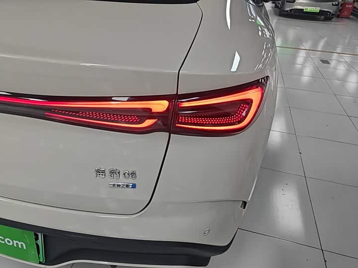 BYD Seal 06 Hybrid/EV, 2025 — фото 8 из 9