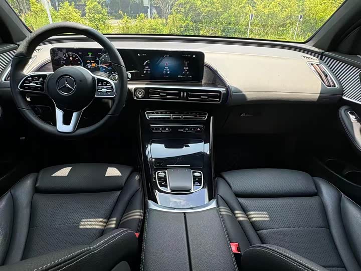 Mercedes-Benz EQC, 2021 — фото 9 из 9