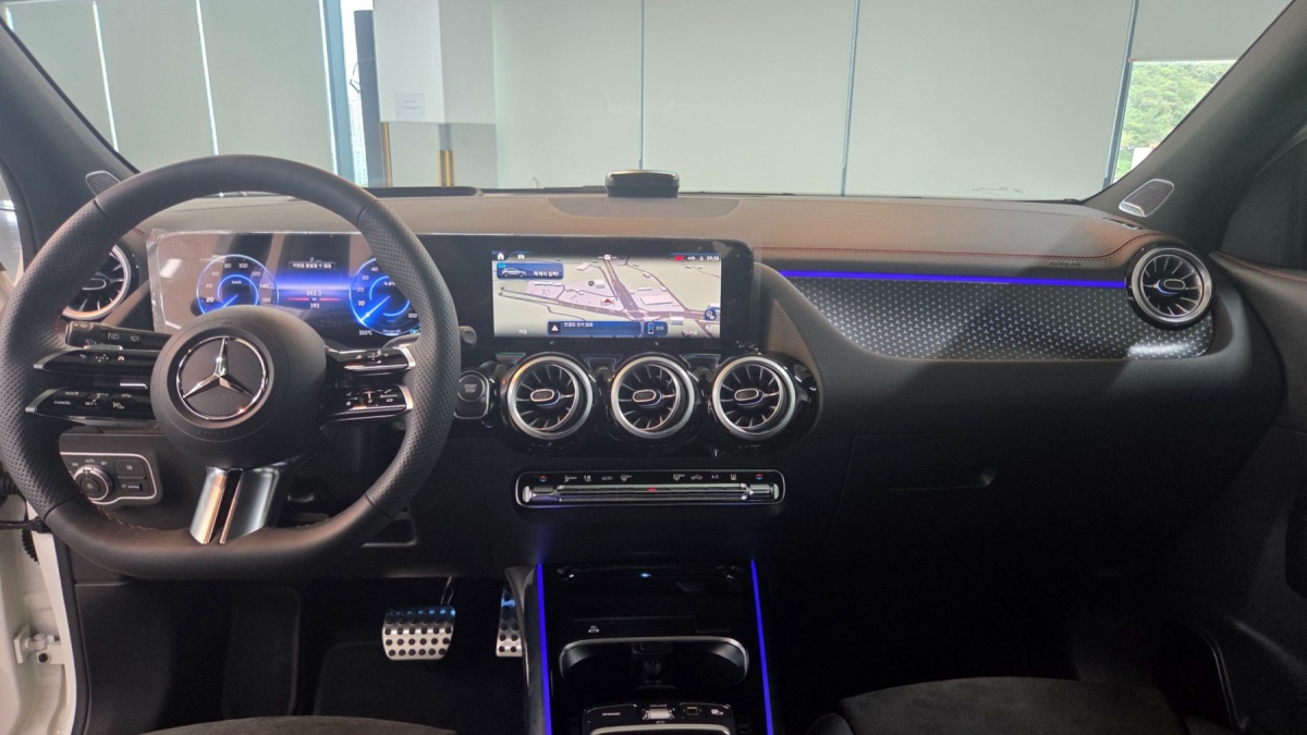 Mercedes-Benz EQA, 2025 — фото 7 из 12