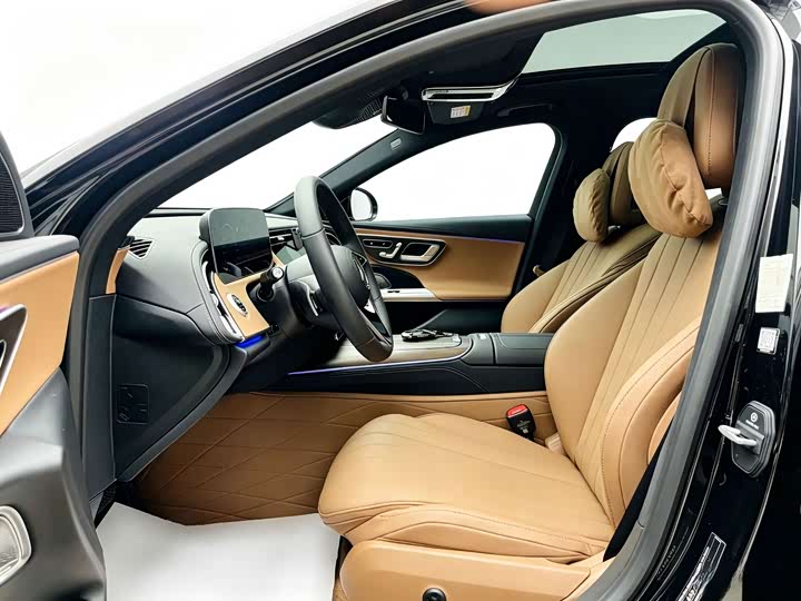 Mercedes-Benz E-Class, 2025 — фото 8 из 9