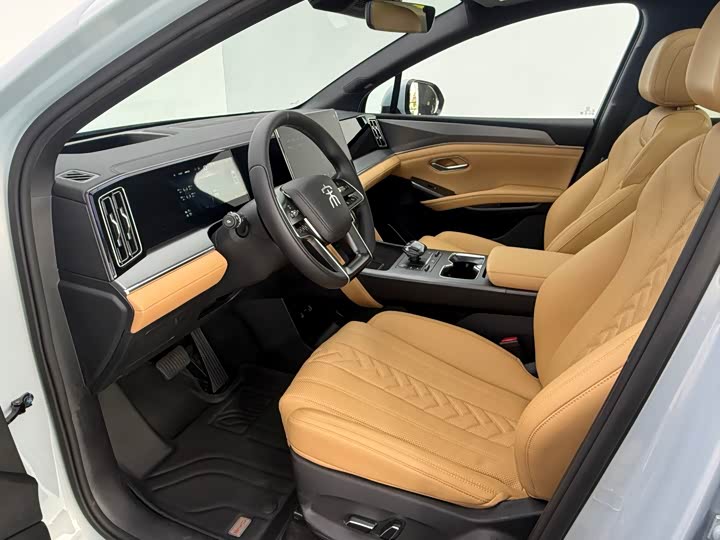 BYD Song L DM-i Hybrid, 2024 — фото 8 из 9