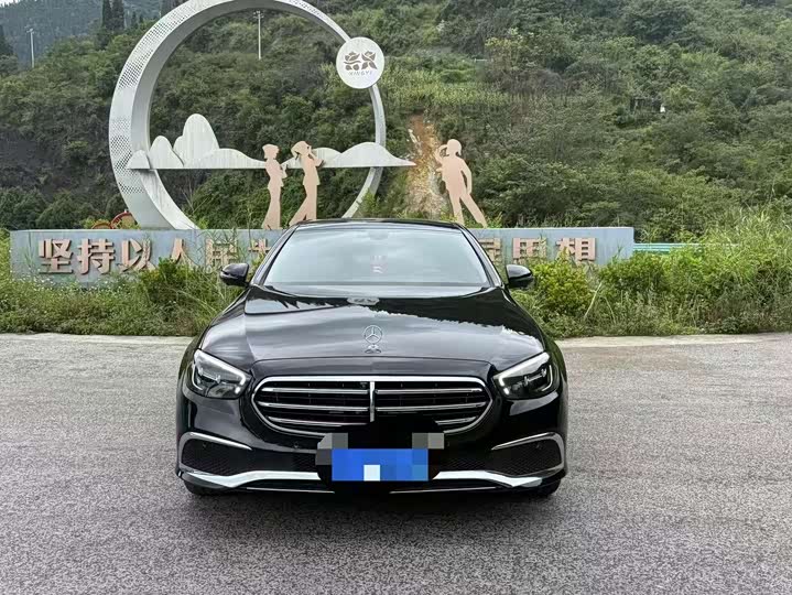 Mercedes-Benz E-Class, 2023 — фото 2 из 9
