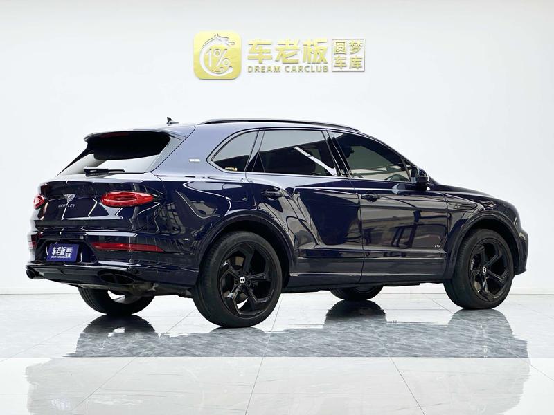 Bentley Bentayga, 2022 — фото 6 из 12
