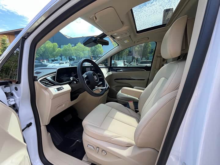 Buick GL8 Hybrid, 2025 — фото 9 из 9