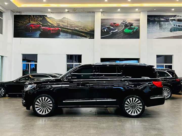 Lincoln Navigator, 2021 — фото 3 из 9