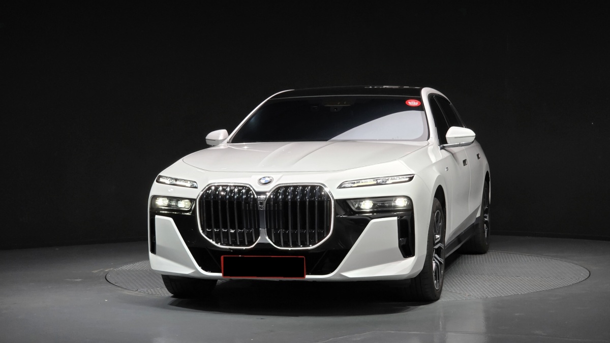 BMW 7 Series, 2023 — фото 3 из 12
