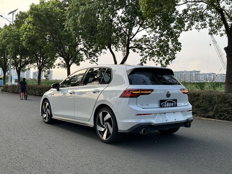 Volkswagen Golf GTI, 2023 — фото 4 из 11